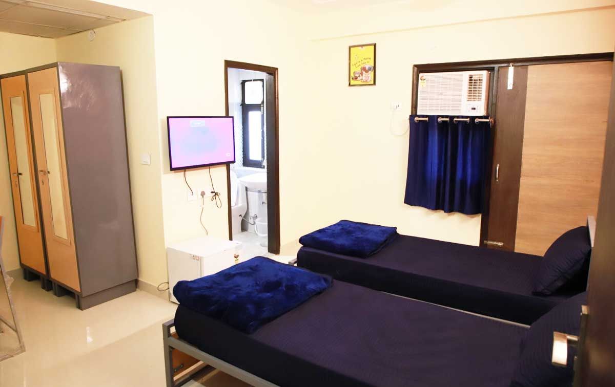 Isthara Amyra Residency