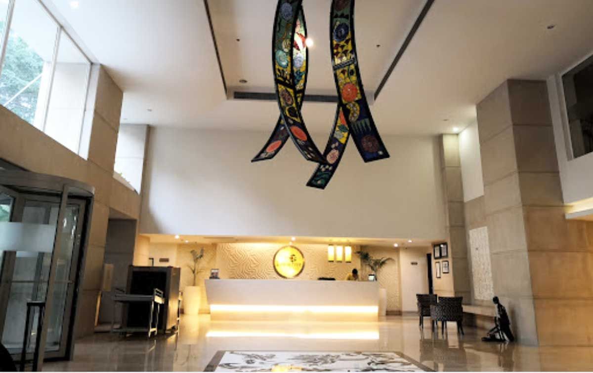 Lemon Tree Hotel Electronic City Price, Amenities, Location
